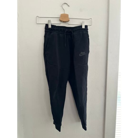 NIKE Boys Black Standard Fit Sweatpants | Size XS - Picture 1 of 4